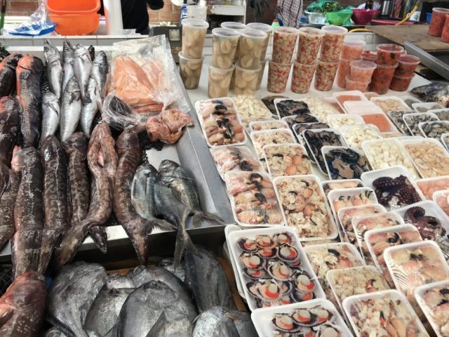 ¿Cuánto pescado y marisco se come en Chile?: encuesta revela frecuencia y preferencias en el consumo de productos del mar