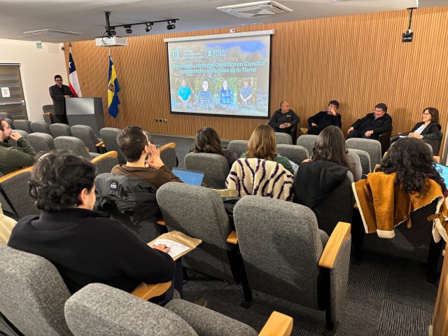Investigadores destacados por ranking internacional Research.com participaron en seminario de inauguración del año académico de postgrado 2026 de la Facultad de Ciencias Ambientales