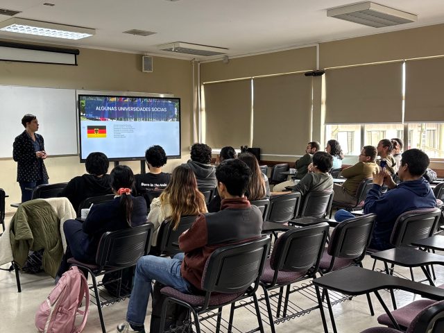 Estudiantes de postgrado de la Facultad de Ciencias Ambientales participaron en charla sobre oportunidades de estadías internacionales